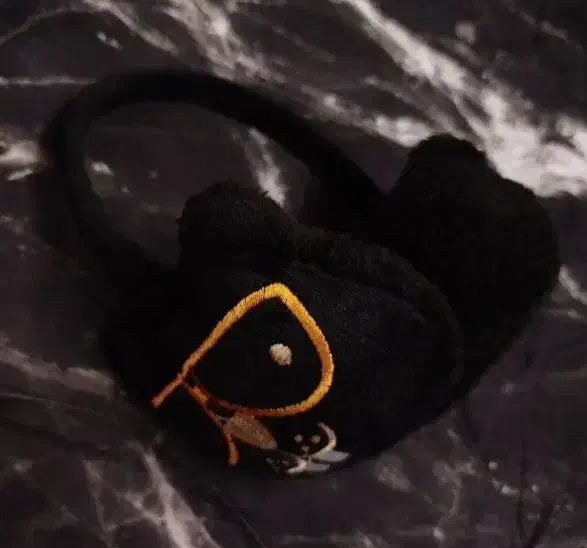 کلاه و هدبندوکمربندنوع|لباس|قم, نوبهار|دیوار