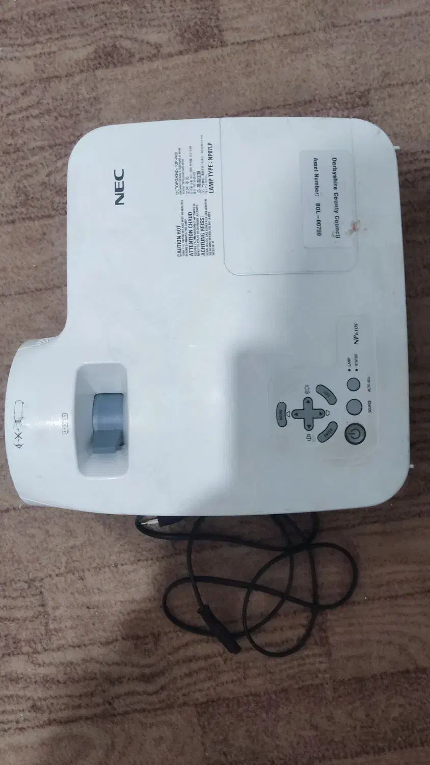 ویدیو پروژکتور|تلویزیون و پروژکتور|یزد, |دیوار