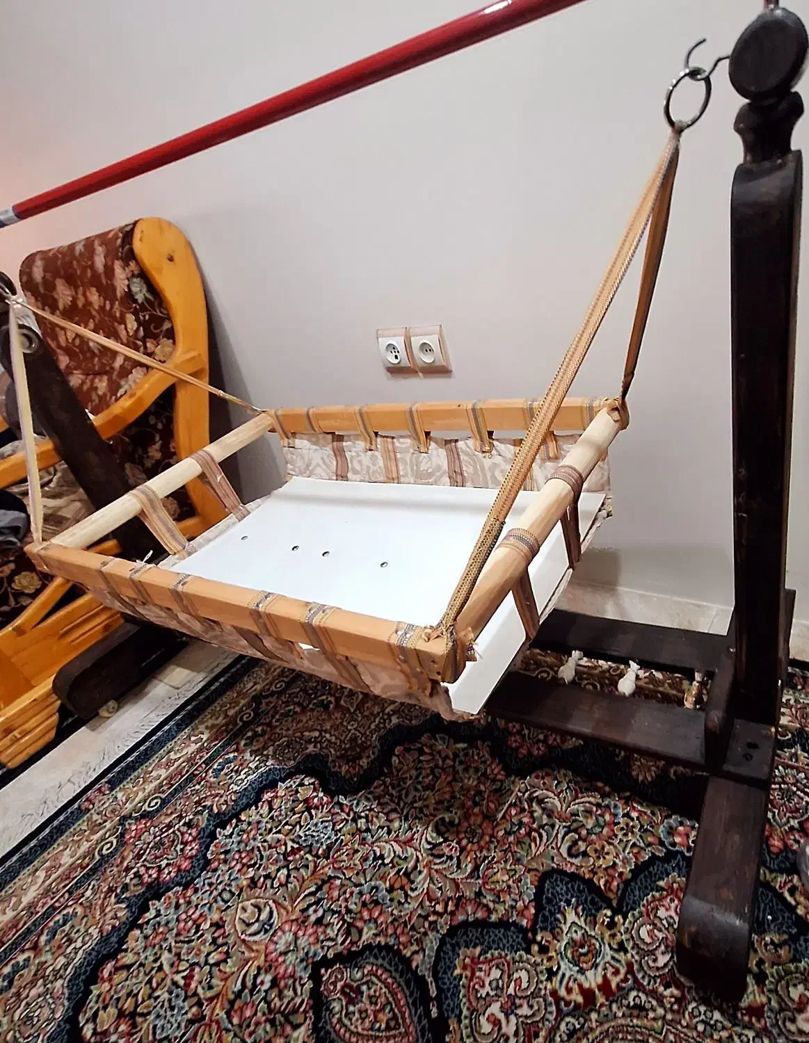 گهواره کودک|تخت و صندلی بچه|اسلامشهر, شهرک مفیدی|دیوار