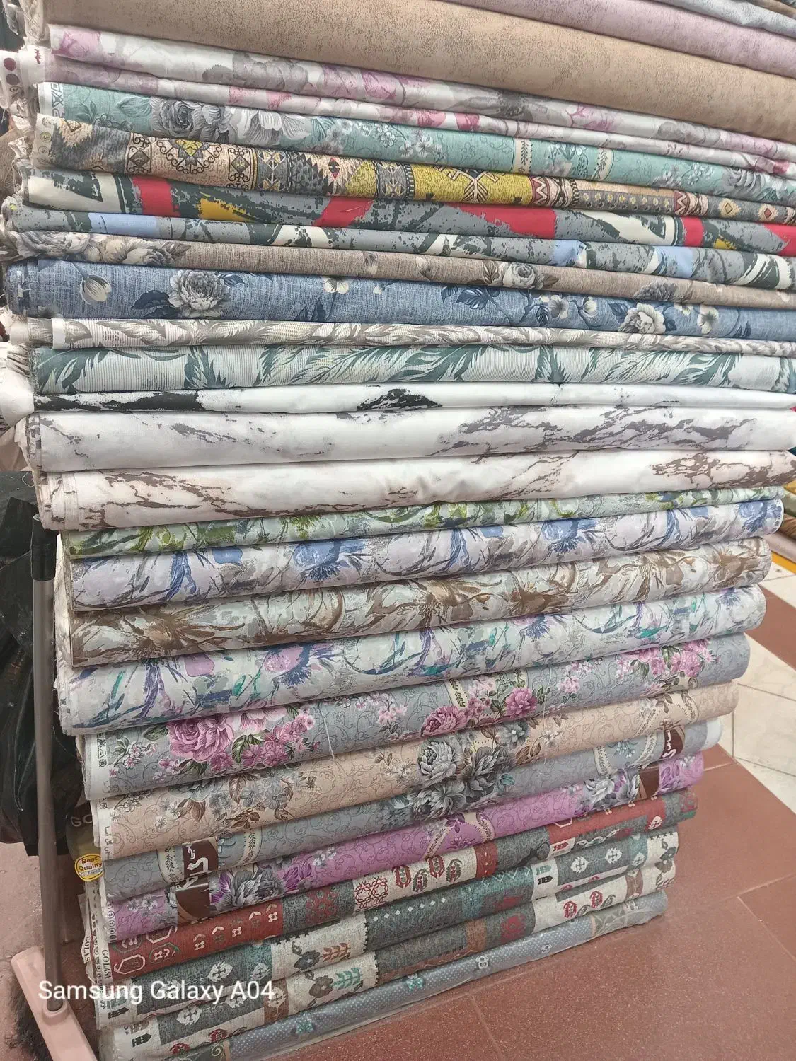 روبالشتی|رختخواب، بالش، پتو|پیشوا, |دیوار