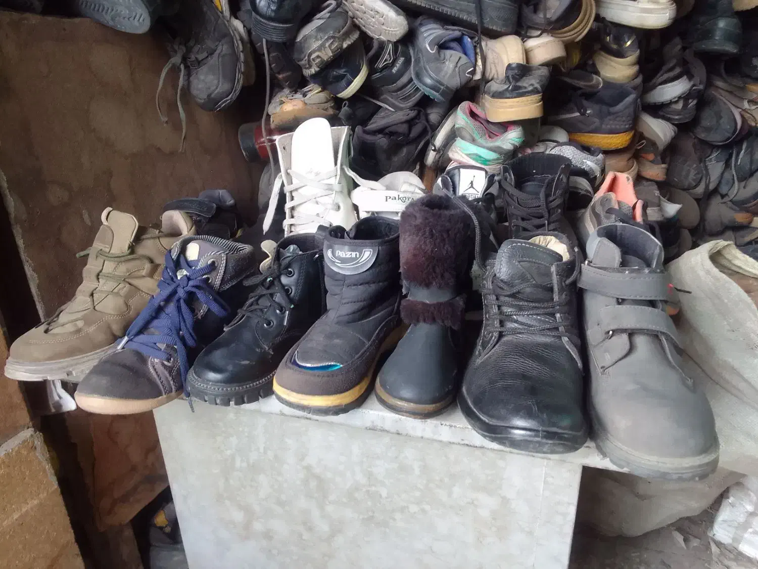 فروش وتعمیر انواع کیف وکفش چرم|کیف، کفش، کمربند|نیشابور, رحمت آباد|دیوار