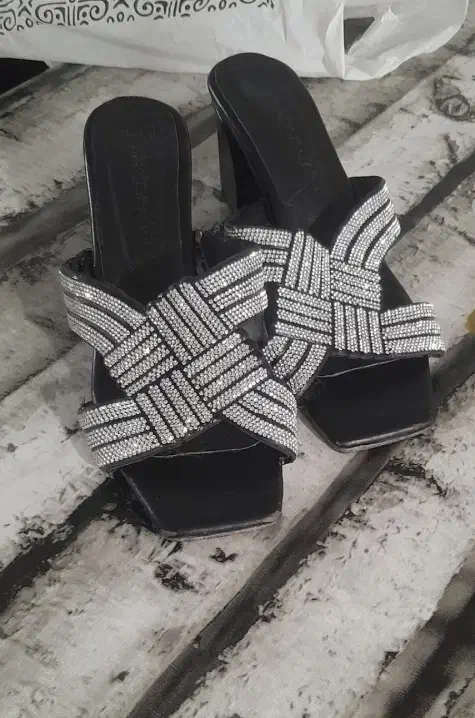 صندل مجلسی|کیف، کفش، کمربند|چالوس, |دیوار