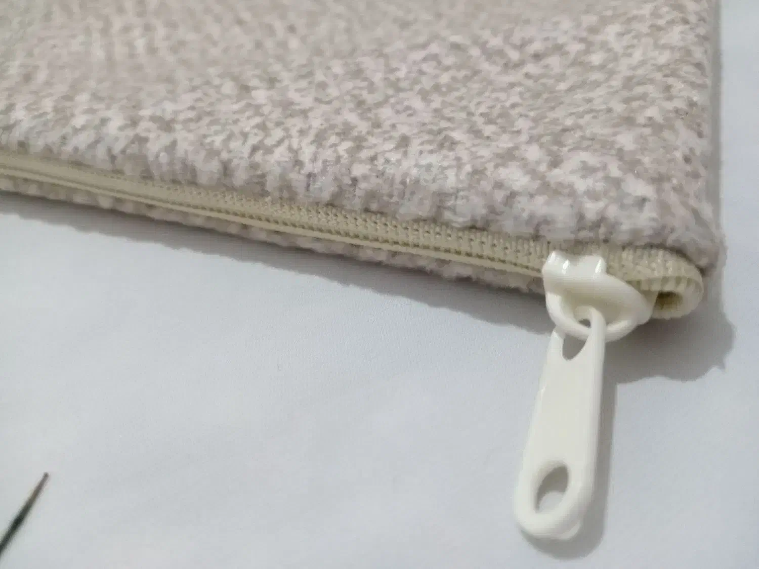 دوخت رو بالشتی قاب دار و ملحفه زیپ دار|رختخواب، بالش، پتو|گلبهار, شهر جدید گلبهار|دیوار