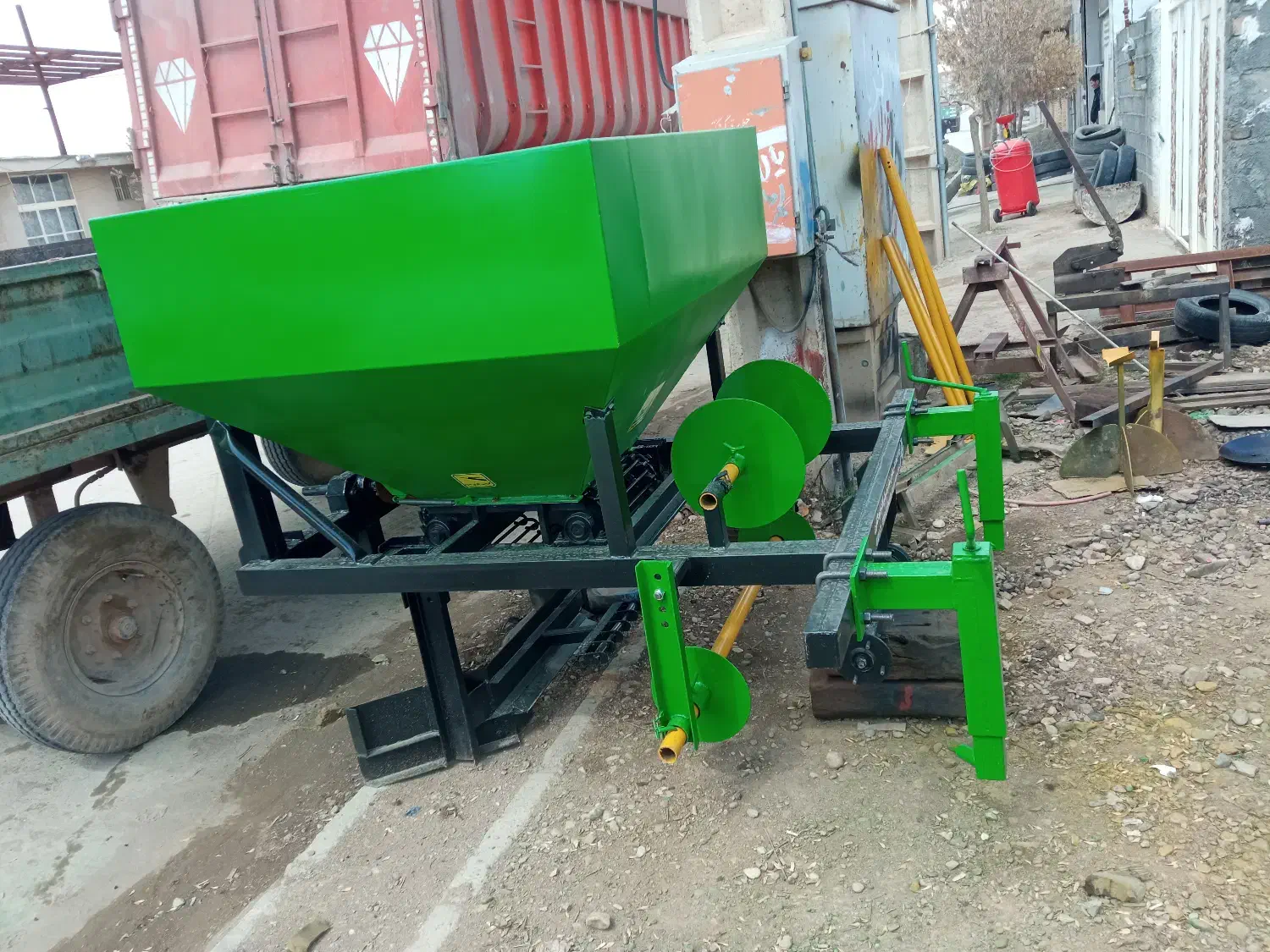 مالچر پلاستیک کش تیپ کش کودریز|ماشینآلات صنعتی|رودان, |دیوار