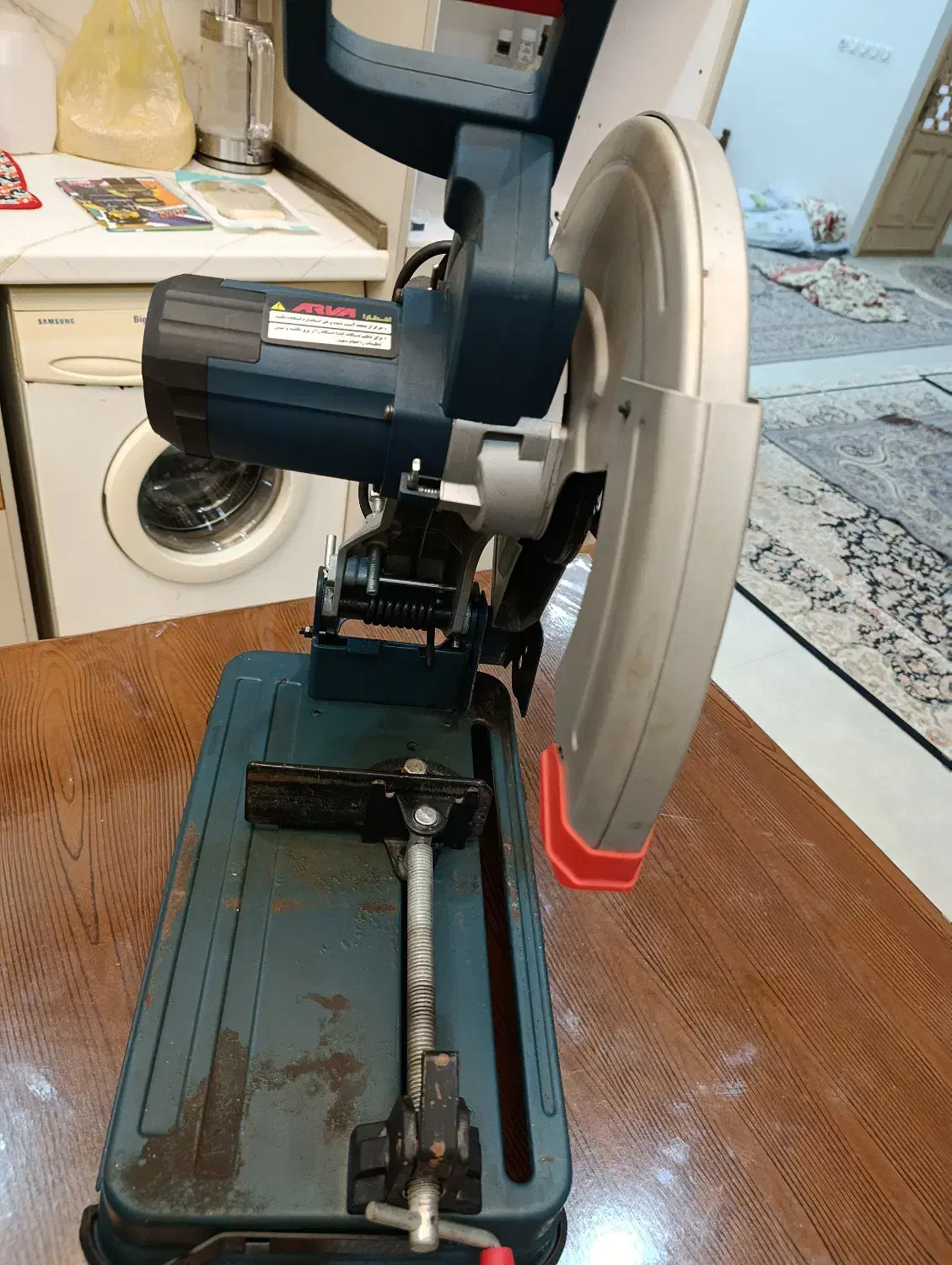 استاد کارهای حرفه ای بیایین خرید|ابزارآلات|رشت, لاکانی|دیوار