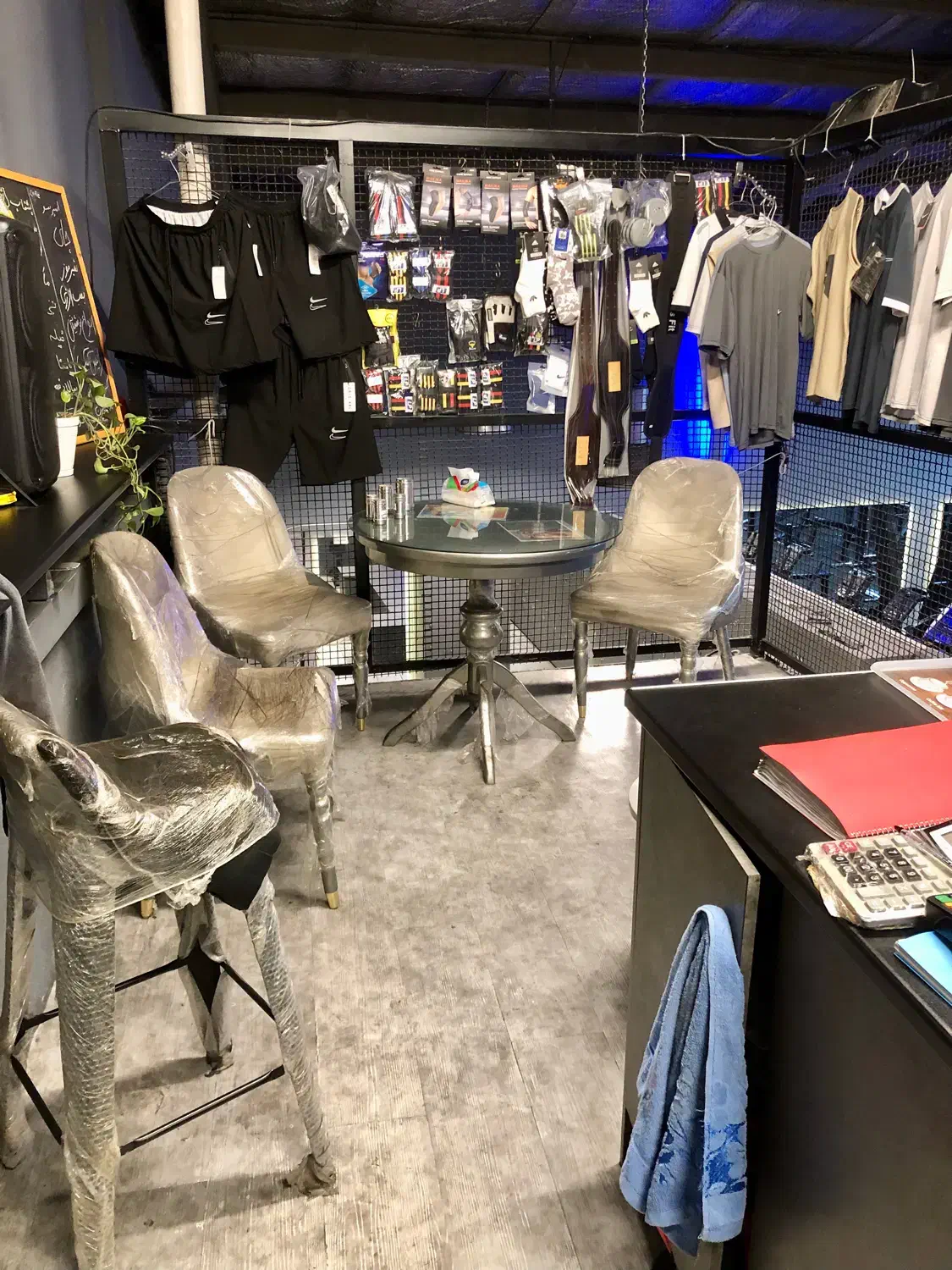 اجاره بوفه فعال باشگاه بدنسازی|اجارهٔ مغازه و غرفه|تهران, شوش|دیوار