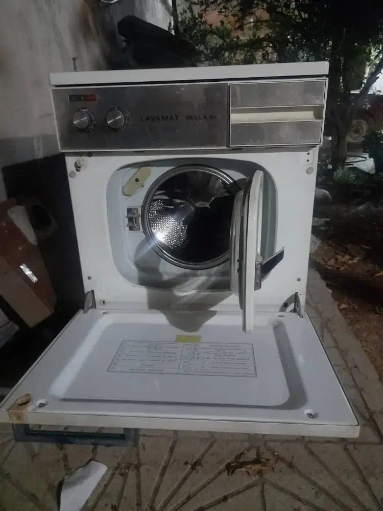 لباسشویی اتوماتیک آلمانی AEG|ماشین لباسشویی و خشک‌کن لباس|شیراز, فخرآباد (دروازه کازرون)|دیوار