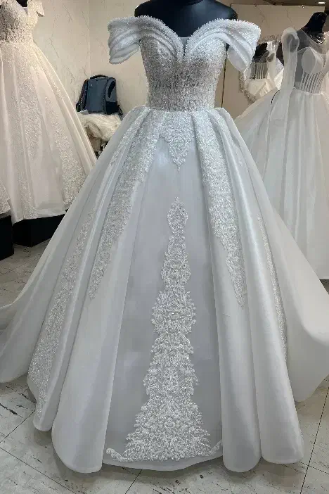 لباس عروس|لباس|اندیشه, اندیشه فاز ۳|دیوار