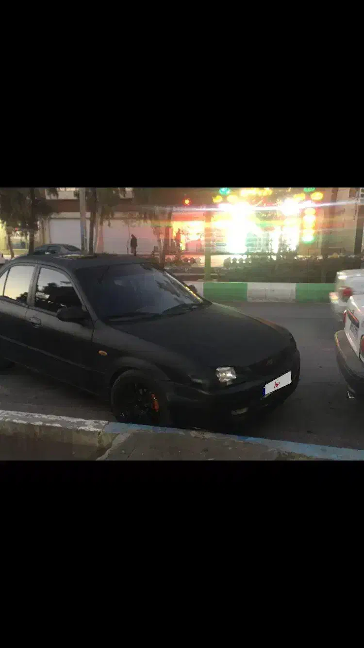 مزدا323 مشکی کربن|خودرو سواری و وانت|اصفهان, سپاهان‌شهر|دیوار