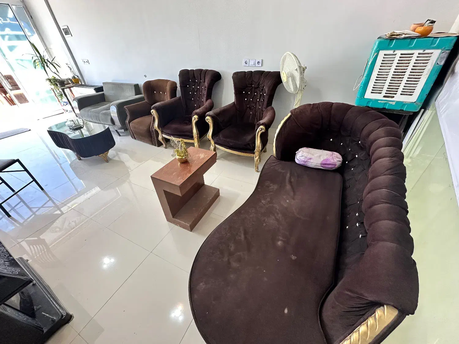 مبل و میز|مبلمان اداری|گلبهار, شهر جدید گلبهار|دیوار