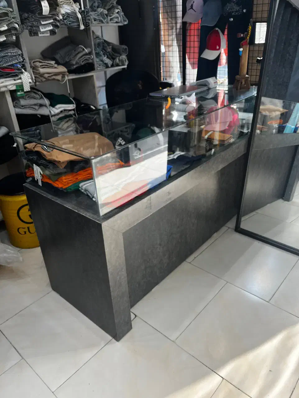 میز پیشخوان|فروشگاه و مغازه|بندر انزلی, سپه|دیوار