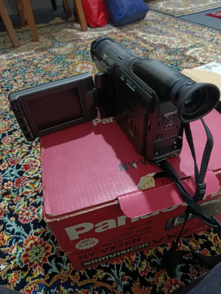 دوربین هندی کم پاناسونیک|دوربین عکاسی و فیلم‌برداری|تهران, خزانه|دیوار