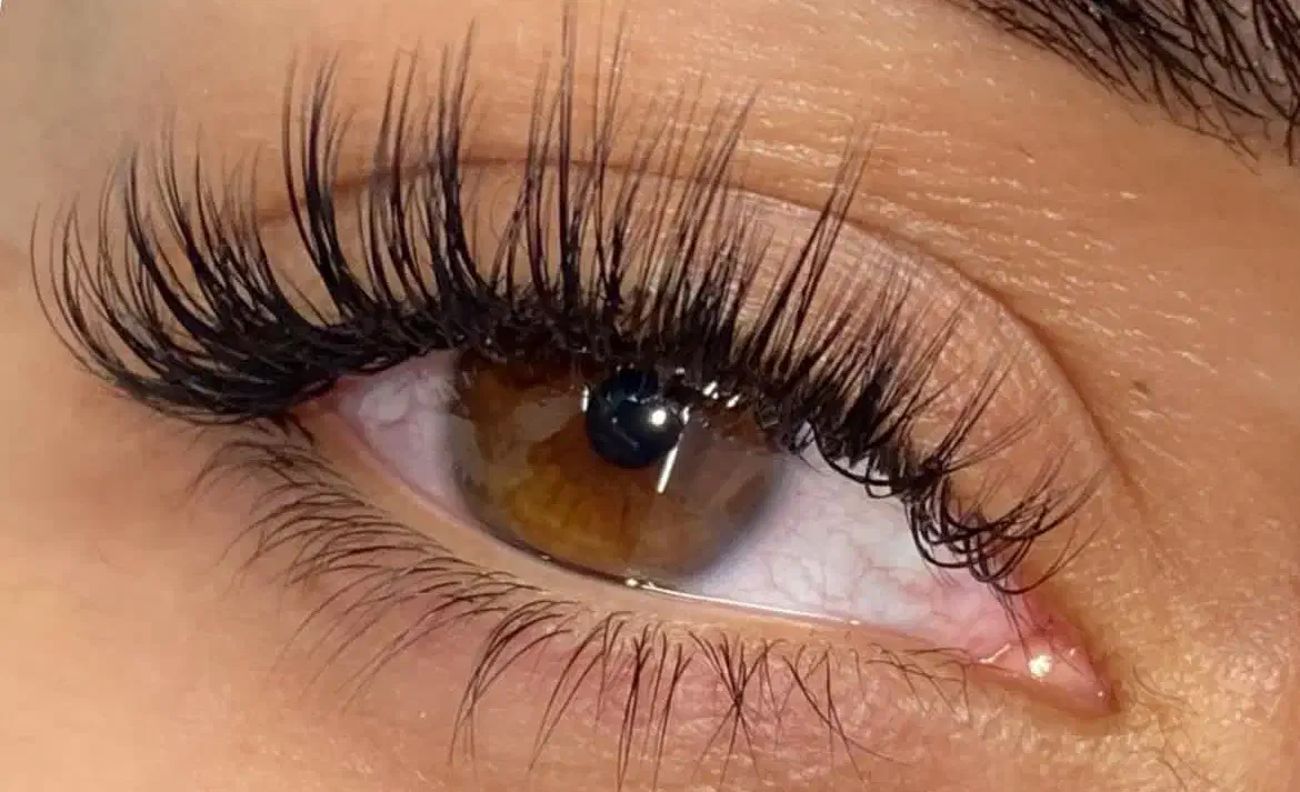 مدل رایگان اکستنشن مژه و لیفت ابرو|خدمات آرایشگری و زیبایی|محمدشهر, محمدشهر|دیوار