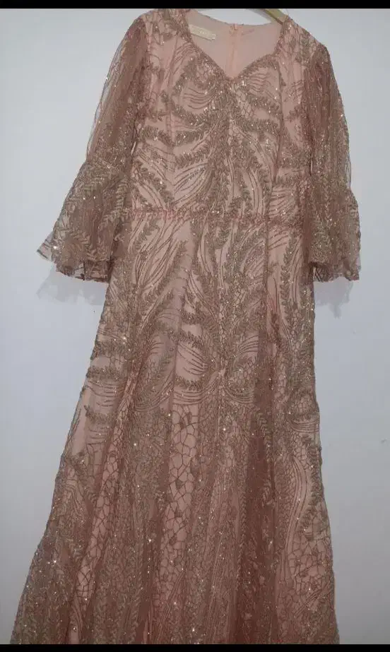 لباس مجلسی|لباس|بندر کنگان, |دیوار