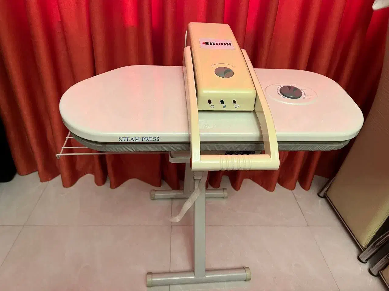 اتو|اتو و لوازم اتو|مشهد, هفت تیر (حافظ)|دیوار