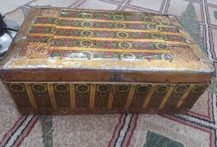 صندوقچه قدیمی|کلکسیون اشیاء عتیقه|بیرجند, |دیوار