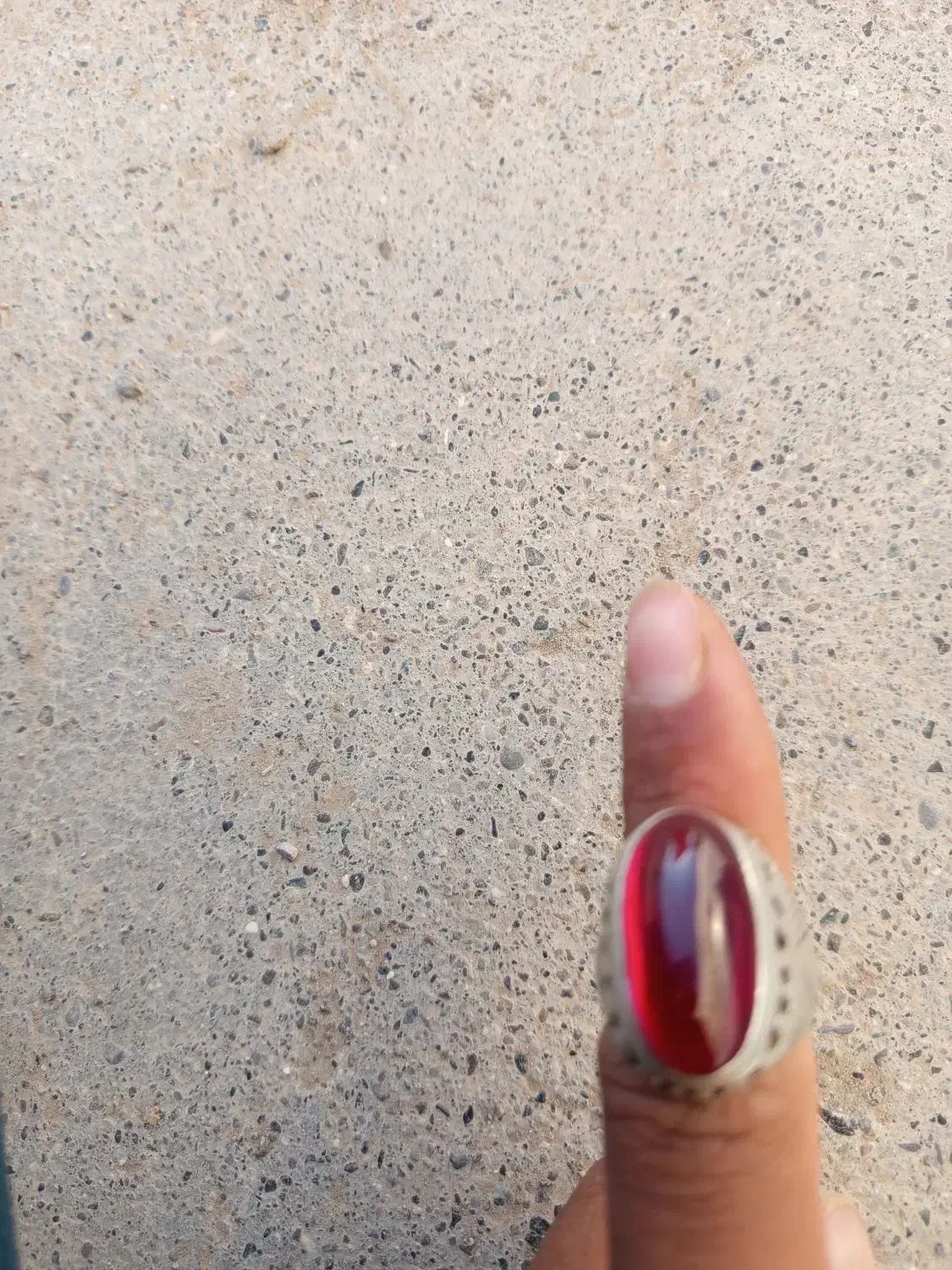 انگشتر یاقوت معدنی|جواهرات|جزنیک, |دیوار