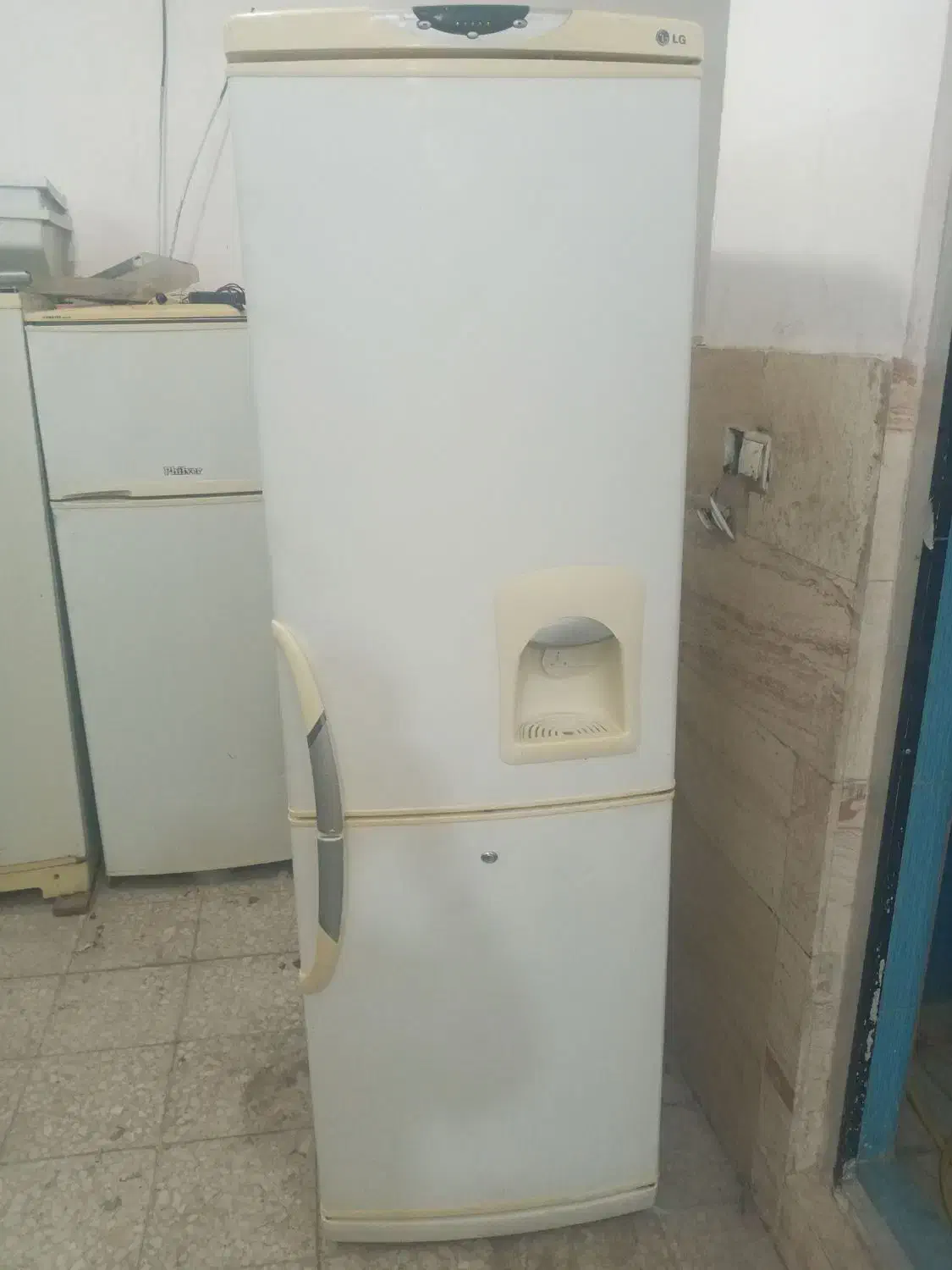یخچال الجی بدونه برفک|یخچال و فریزر|قم, چهل درخت|دیوار