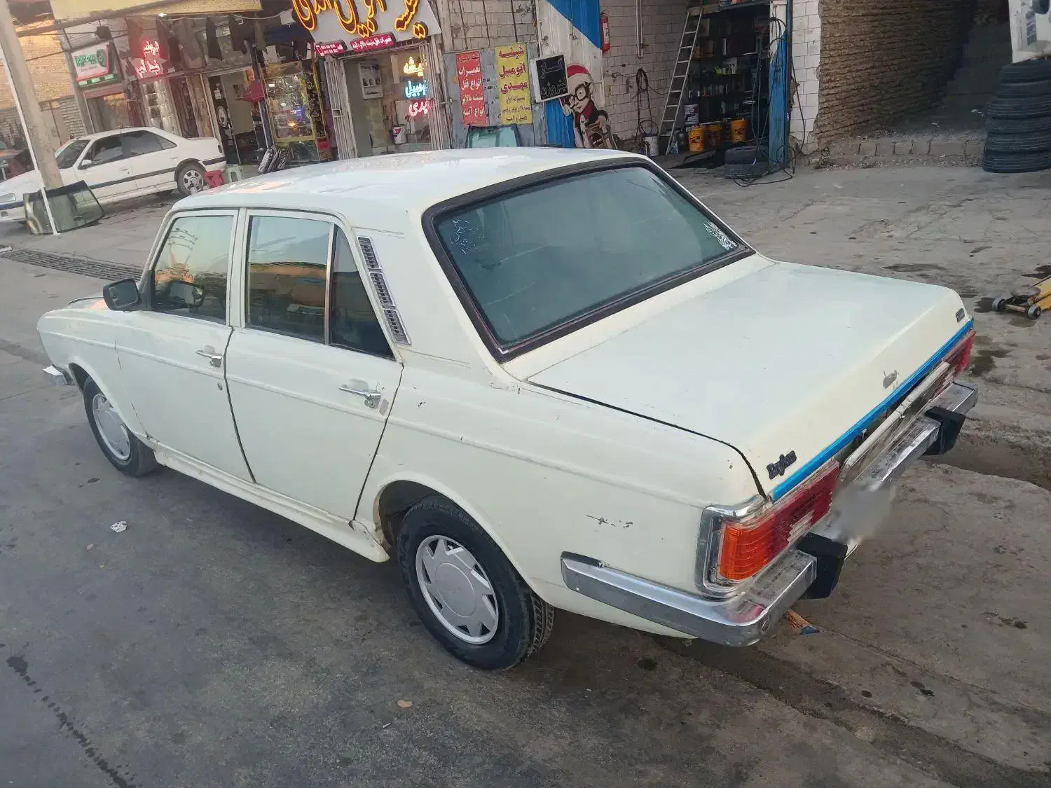 پیکان۸۳ بدون رنگ بروجن|خودرو سواری و وانت|بروجن, |دیوار