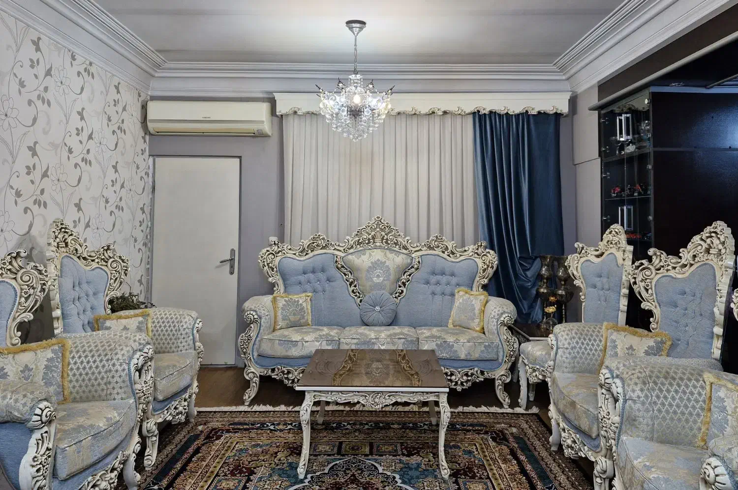 مبلمان سلطنتی|مبلمان خانگی و میز عسلی|رشت, منظریه|دیوار