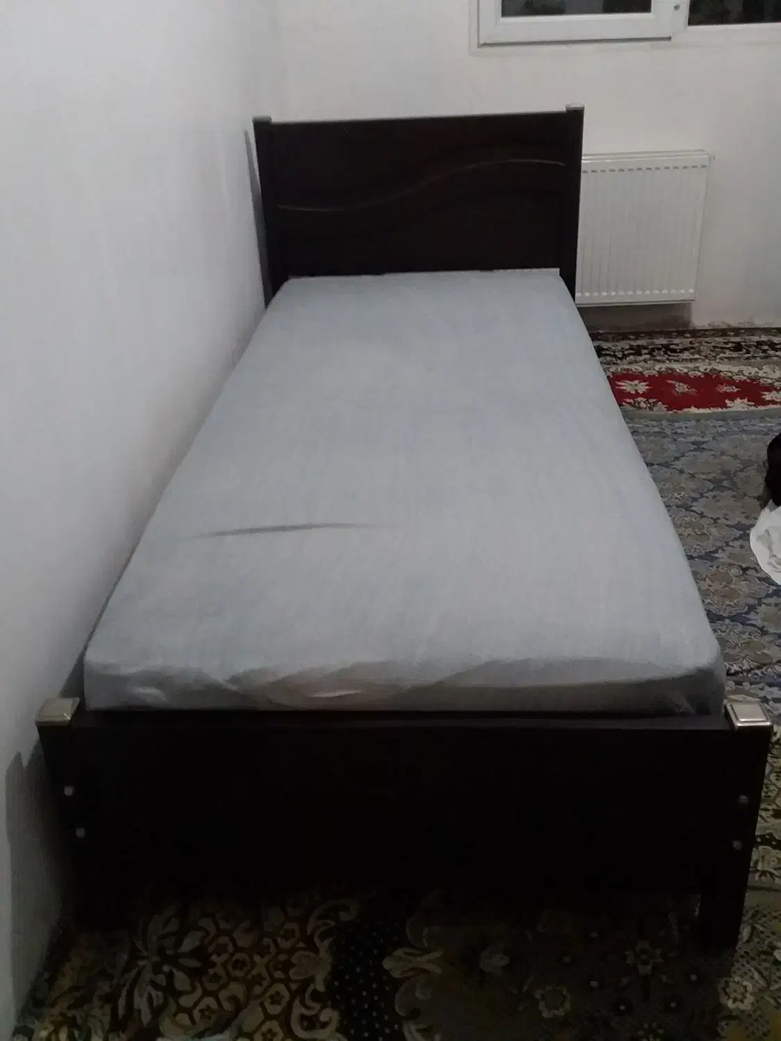 تخت تک نفر ه مناسب جوان و نوجوان و سالخورده|تخت و سرویس خواب|تهران, جوادیه|دیوار