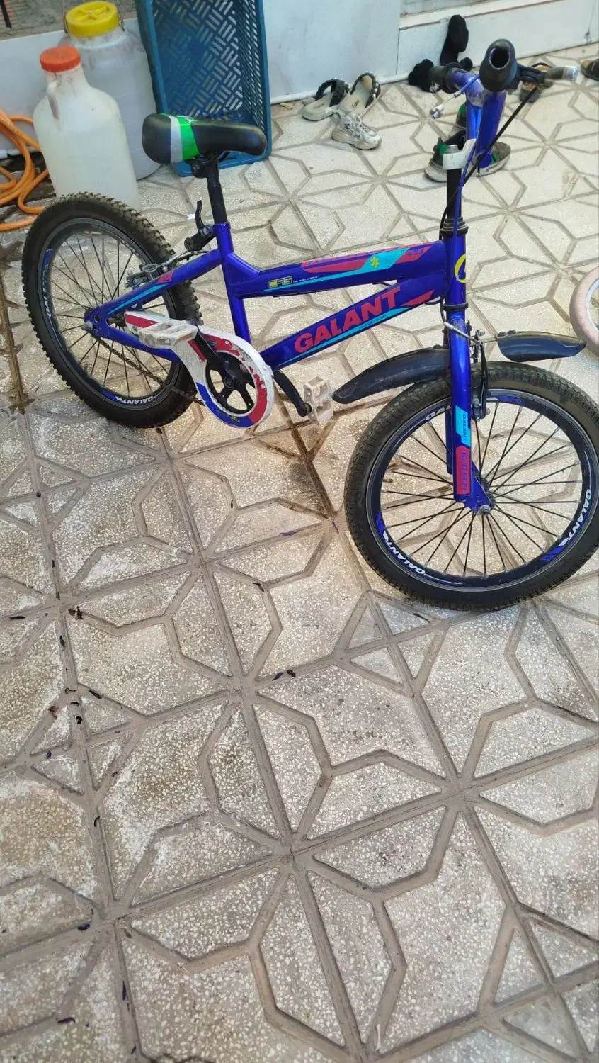 سه تاچرخ سالم چرخ سایز 20درحد هستش|دوچرخه، اسکیت، اسکوتر|سبزوار, قلعهنو دهزار|دیوار