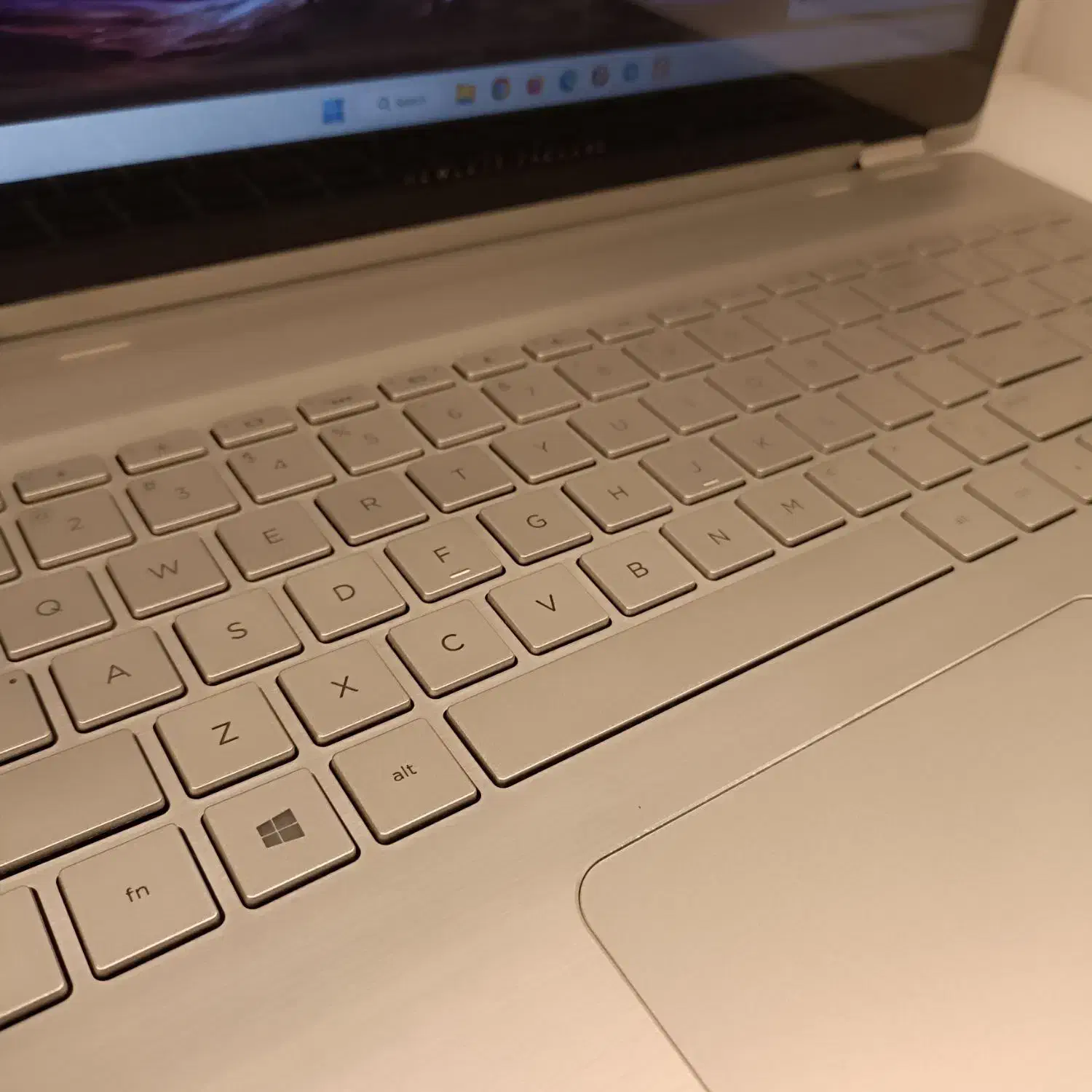 لپتاپ HP لمسی i7 هارد SSD گرافیک 2G Nvidia فولHD|رایانه همراه|کرمان, |دیوار