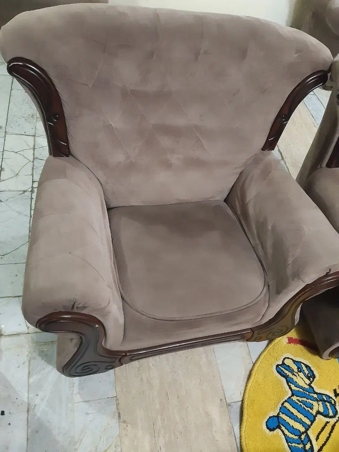 مبل ۷ نفره با میز|مبلمان خانگی و میز عسلی|رودسر, |دیوار