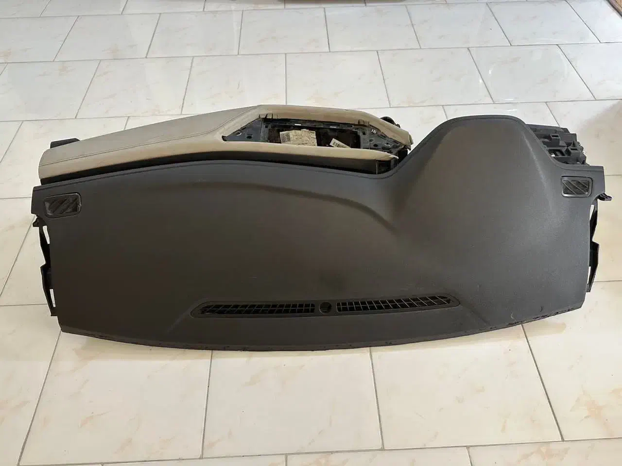 داشبورد اریزو۶ایربگ ای تی ایکس۳۳جدیدایکس ۳۳|قطعات یدکی و لوازم جانبی|تهران, تهرانپارس جنوبی|دیوار