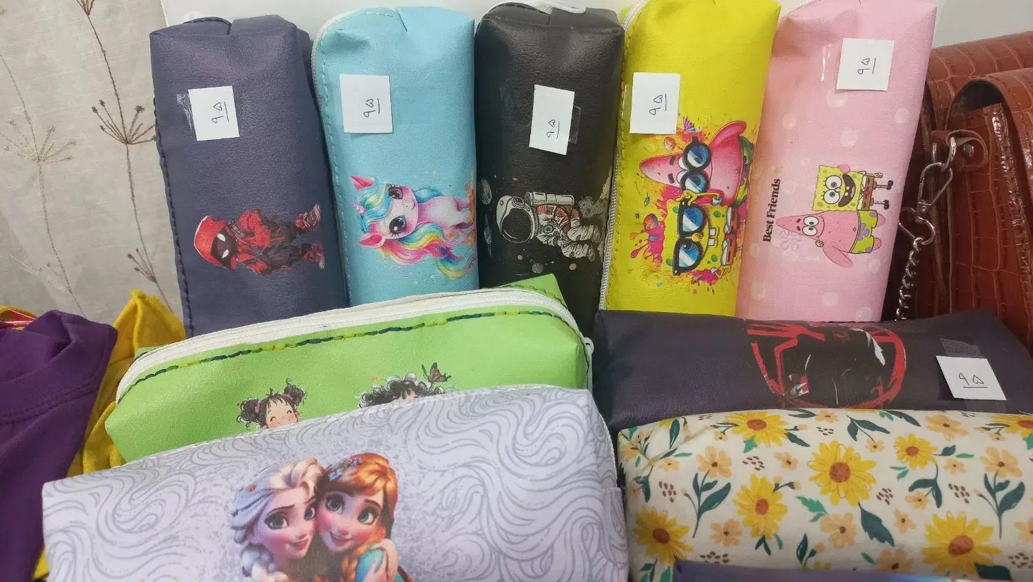 جامدادی چرم دست دوز|لوازم التحریر|آستانه اشرفیه, |دیوار