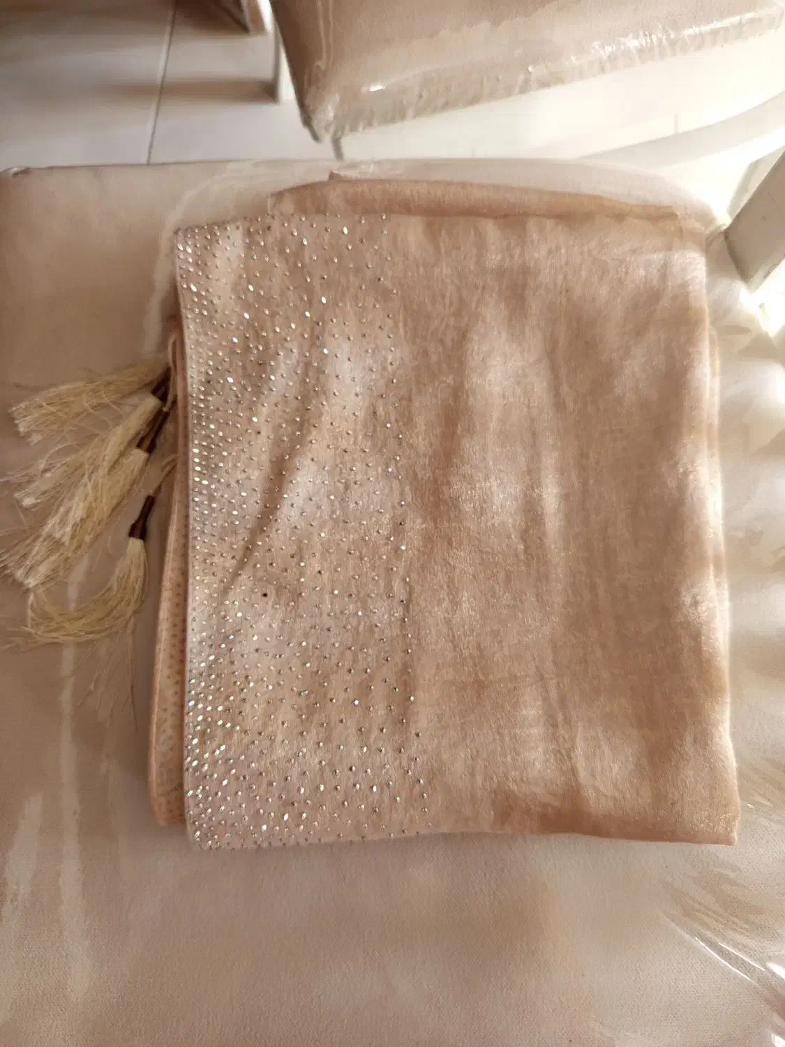 دامن بافت|لباس|مشهد, شهید رضوی|دیوار