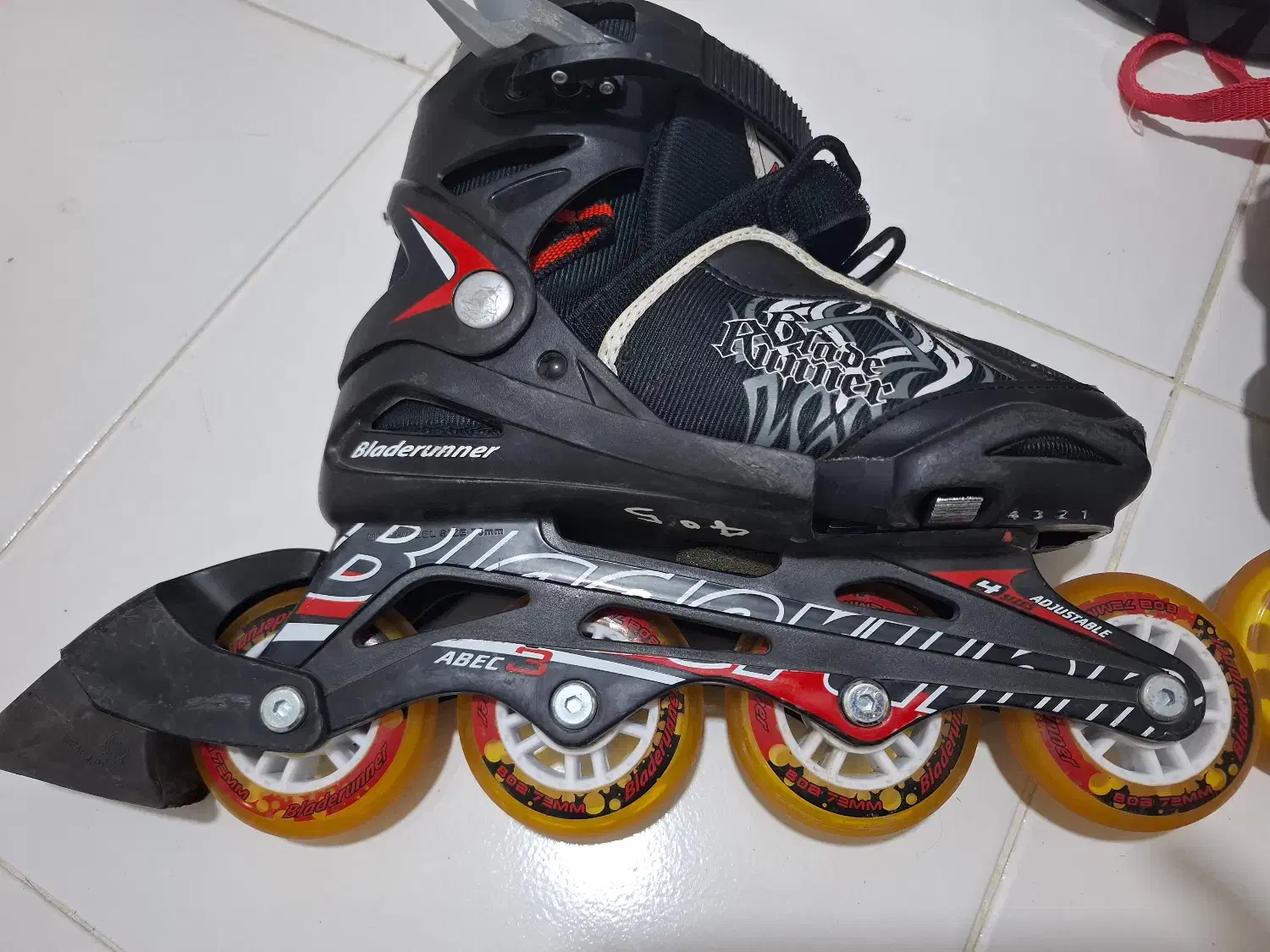 ست کامل اسکیت رولر بلید مدل .دارای 4 سایز|دوچرخه، اسکیت، اسکوتر|اصفهان, طامه|دیوار