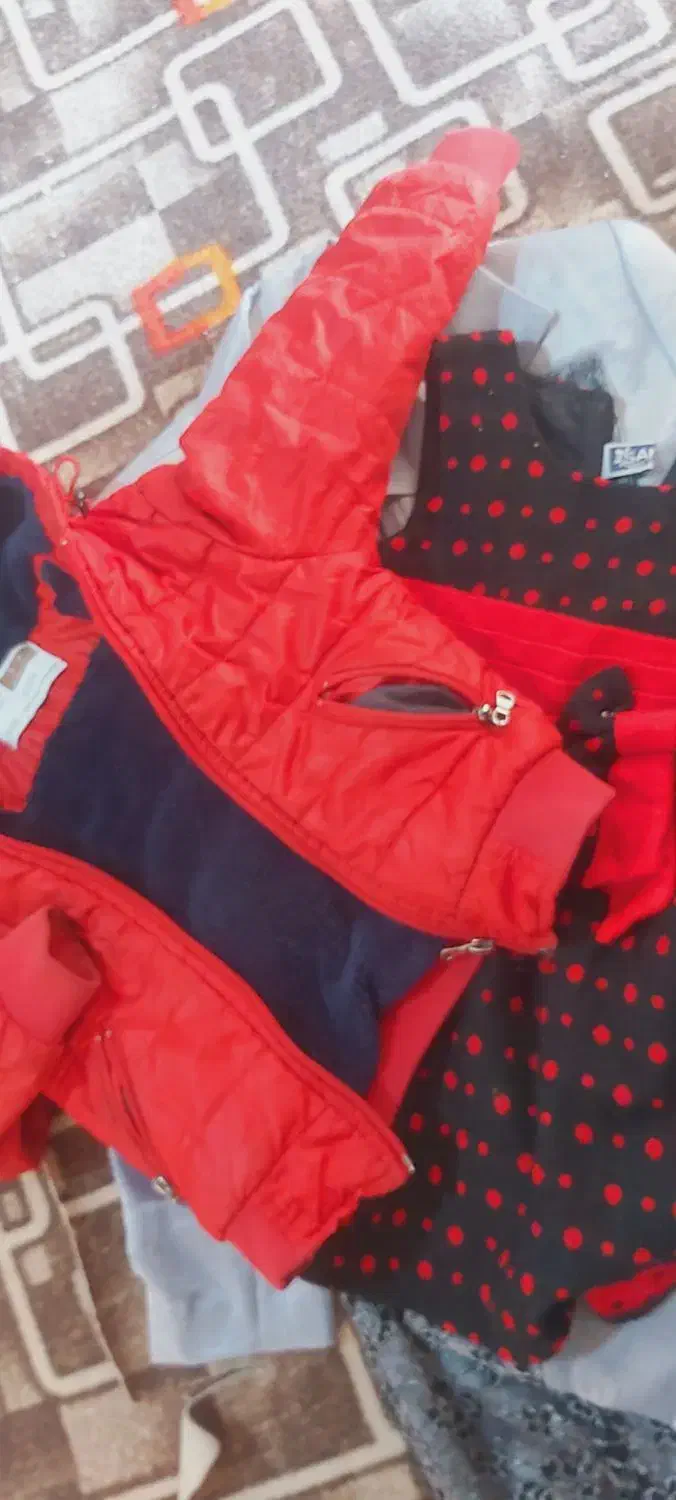 کاپشن بچه فقط ۱۵۰ لباس ۱۰۰ لباس مجلسی ۳ تکه ۱۰۰|کفش و لباس بچه|کرمان, |دیوار