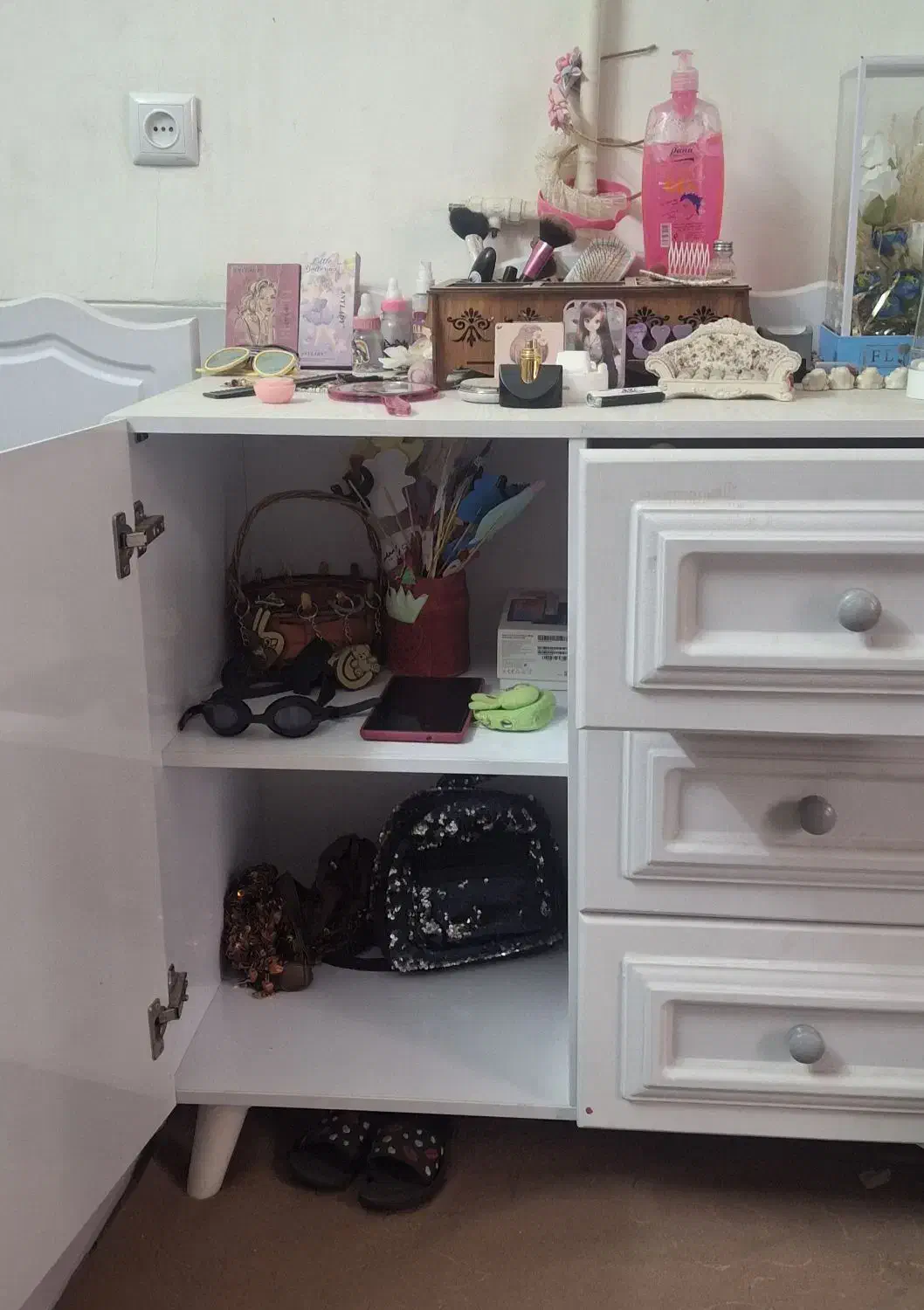 سرویس خواب|تخت و سرویس خواب|قم, یزدان‌شهر|دیوار