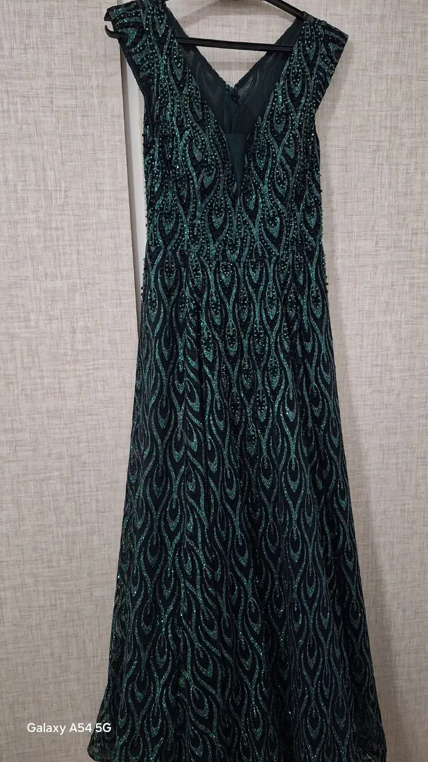 لباس مجلسی|لباس|یزد, |دیوار