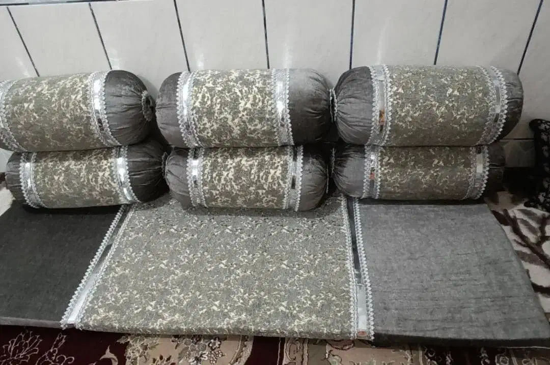 تشک و بالش|پشتی|بابا حیدر, |دیوار