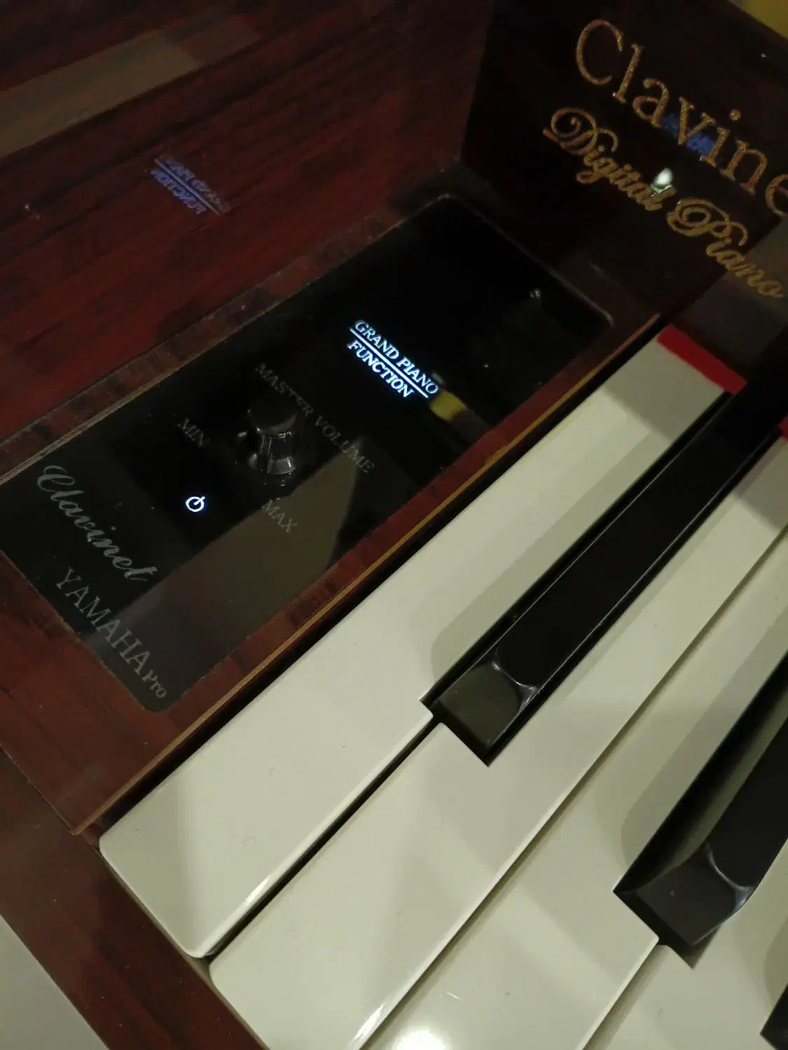 پیانو Yamaha طرح آگوستیک|پیانو، کیبورد، آکاردئون|کرج, ساماندهی|دیوار