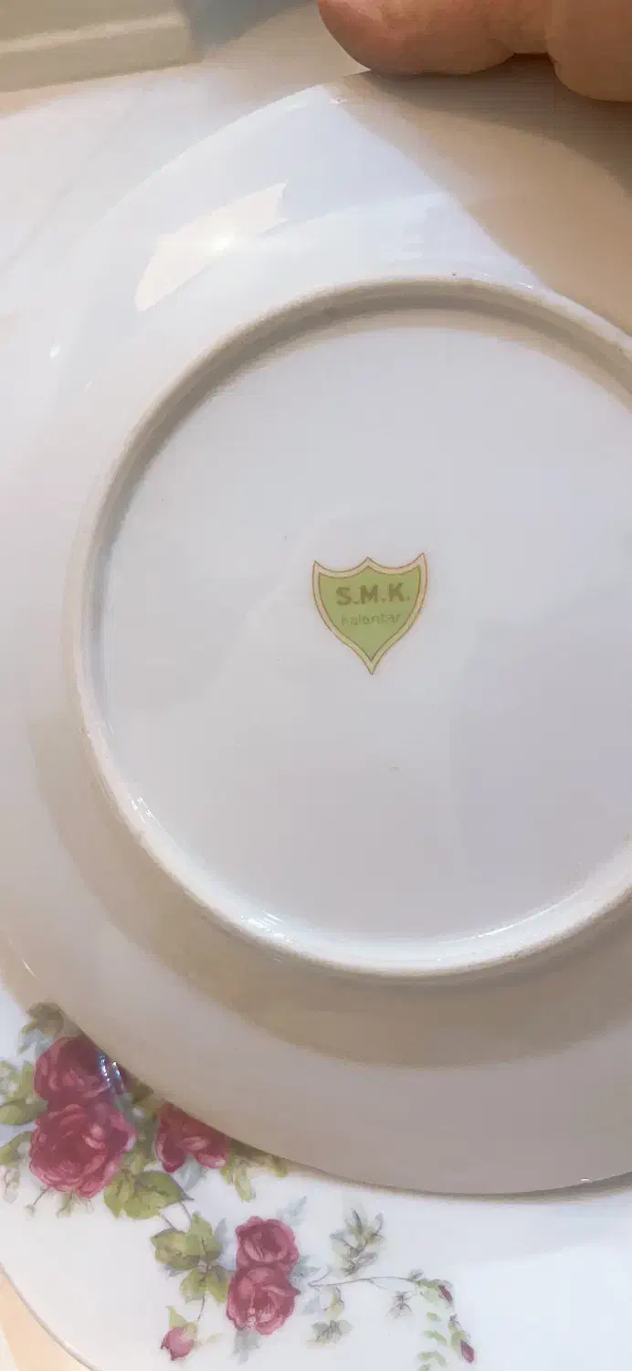 چینی گل سرخی|ظروف سرو و پذیرایی|اهواز, گلستان|دیوار