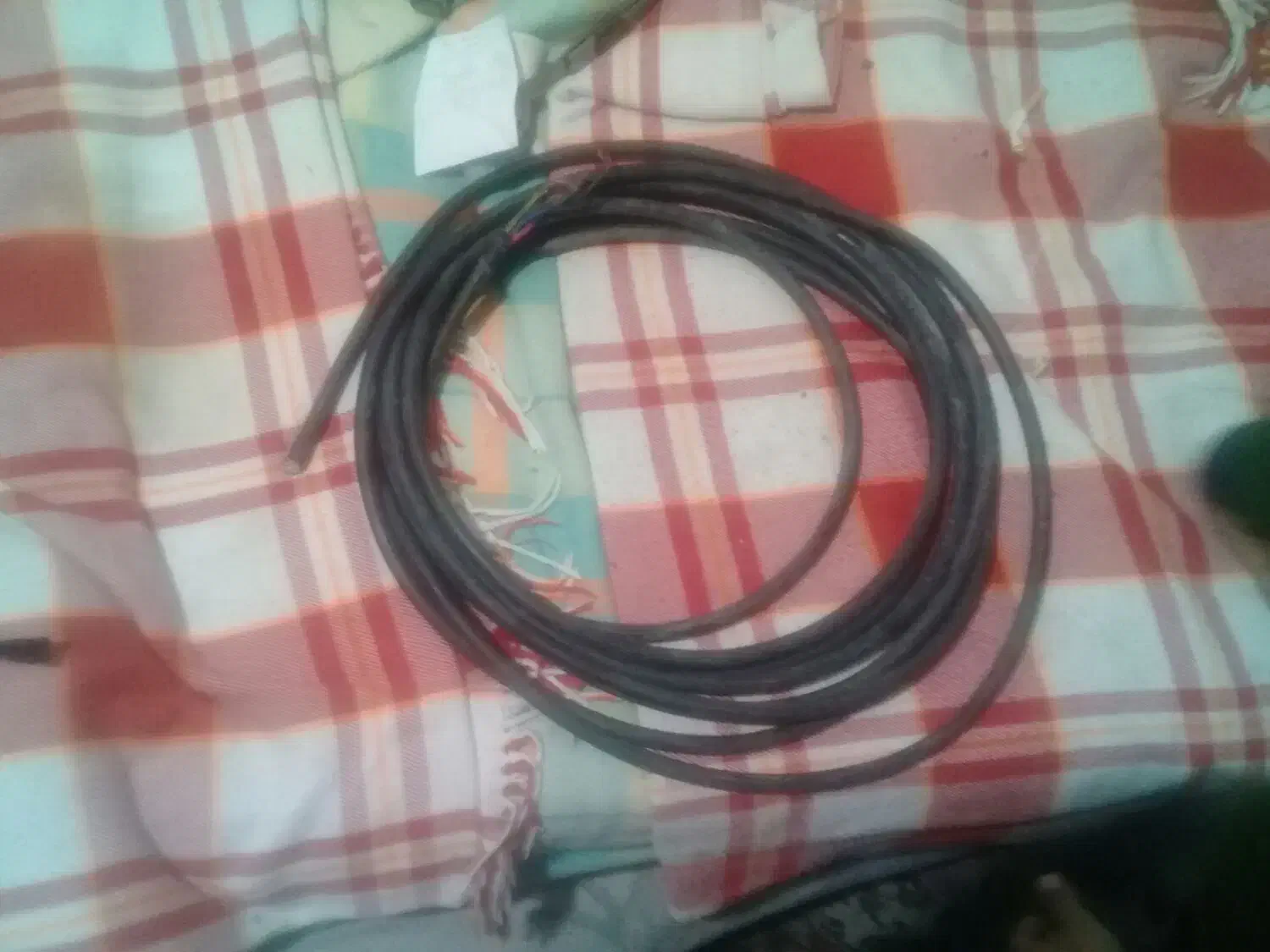 دوعددکابل|مصالح و تجهیزات ساختمان|سبزوار, کراب|دیوار