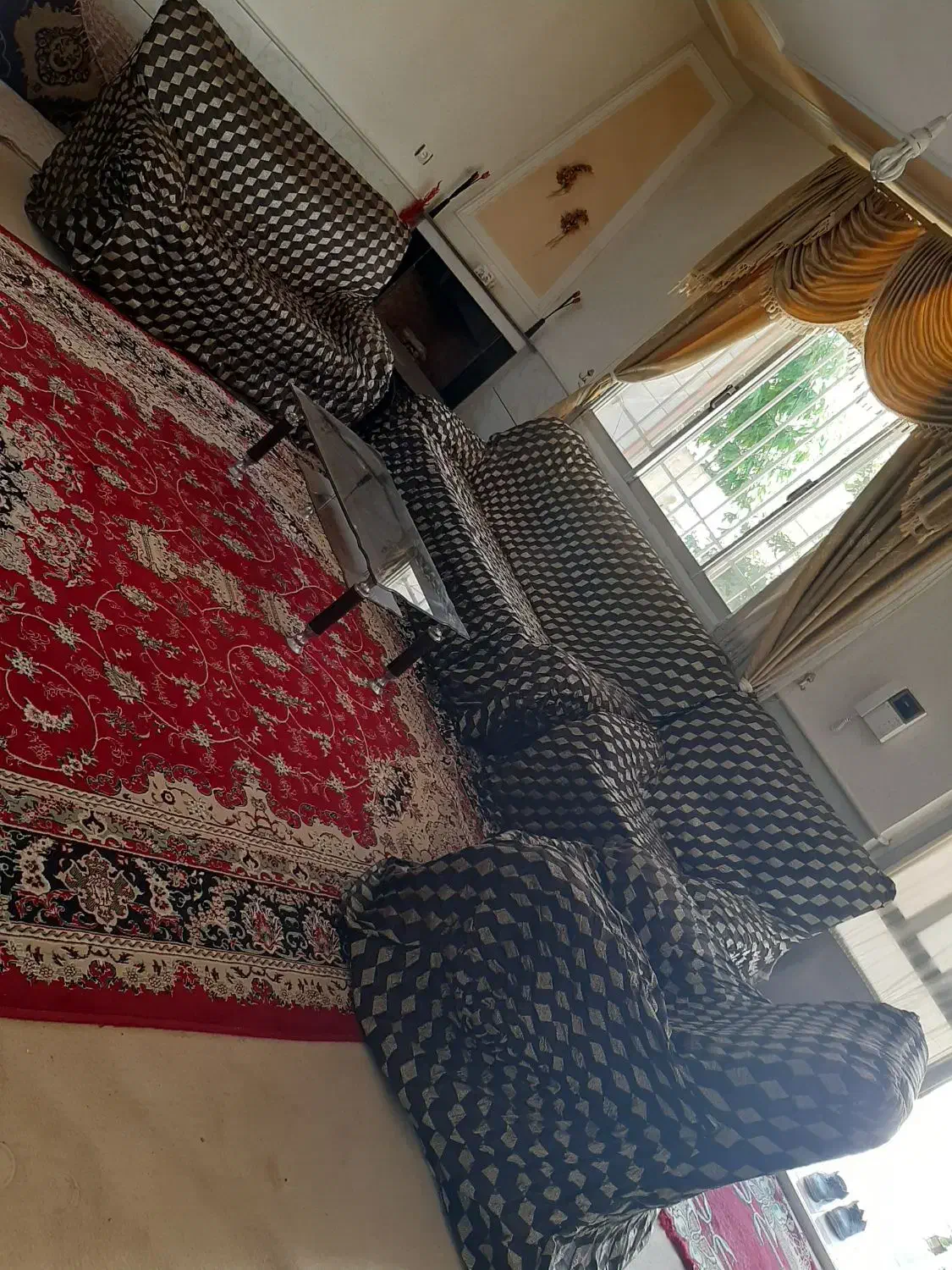 مبل راحتی  ۷ نفره ومیز جلو مبلی|مبلمان خانگی و میز عسلی|بجنورد, |دیوار