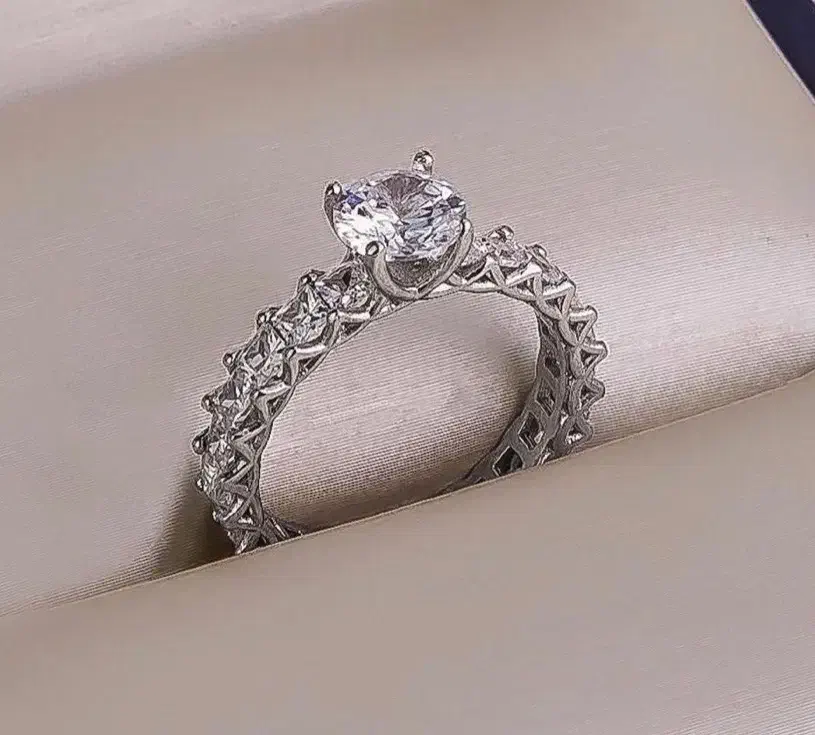 انگشتر حلقه و پشت حلقه جواهر تمام نقره تکتاش نشون|بدلیجات|تبریز, |دیوار