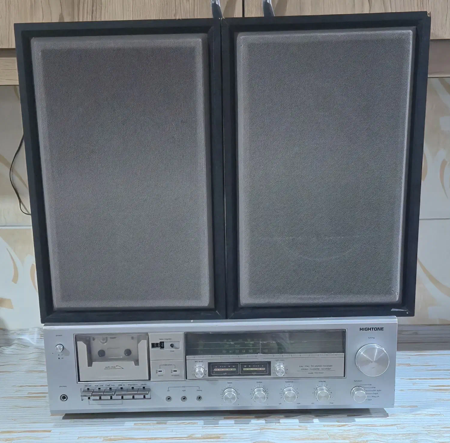 رادیو ضبط کلاسیک هایتون ساخت ژاپن|سیستم صوتی خانگی|تبریز, |دیوار