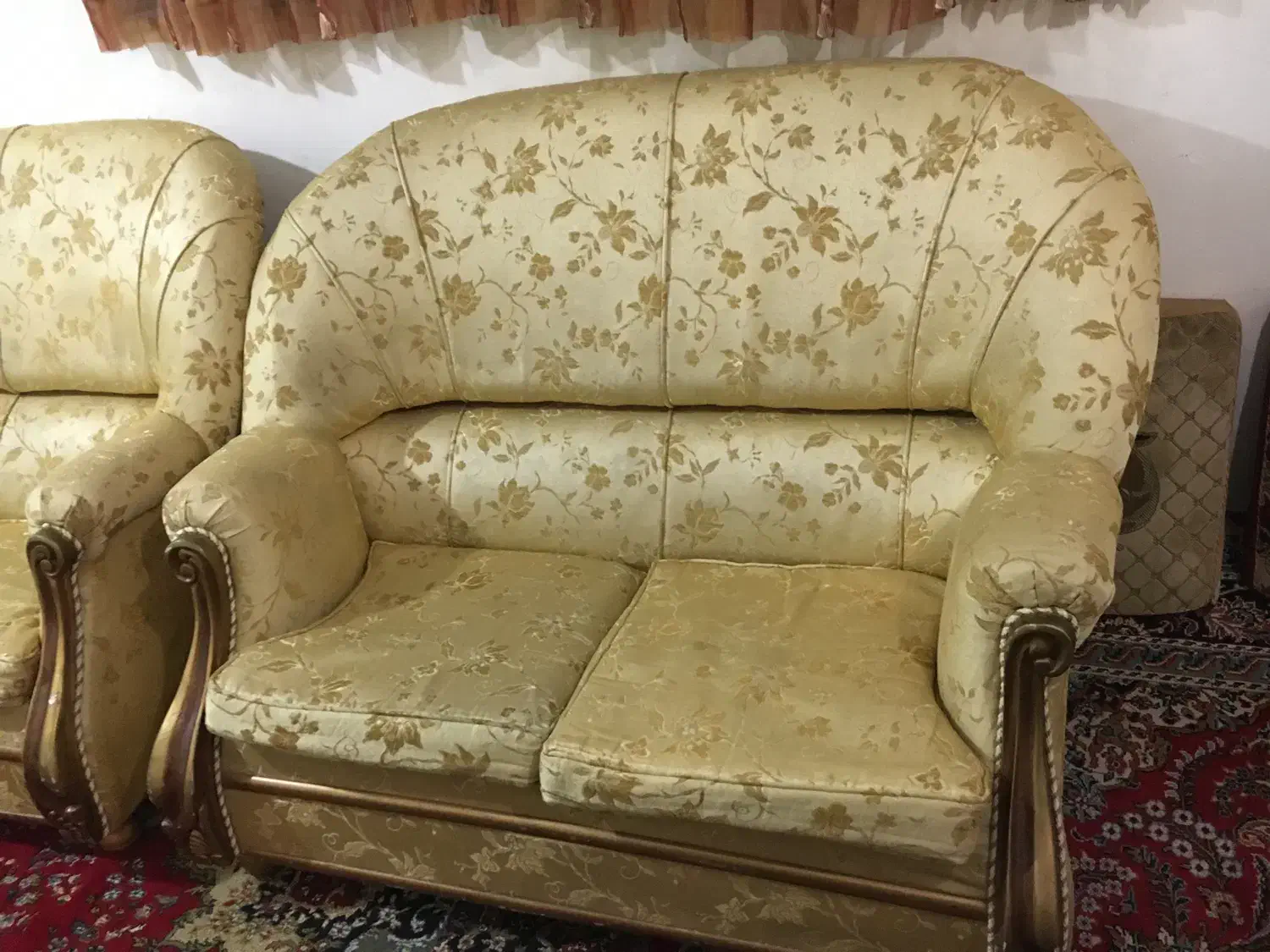 مبل|مبلمان خانگی و میز عسلی|لاهیجان, بوجایه|دیوار