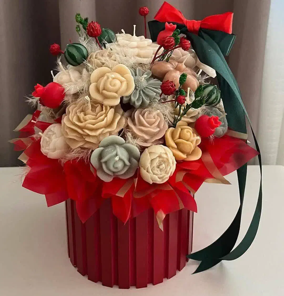 باکس گل و گیفت|گل مصنوعی|ری, فیروزآبادی|دیوار