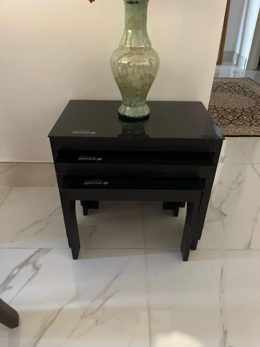 میزوسط به همراه سه عدد عسلی|مبلمان خانگی و میز عسلی|شاهرود, |دیوار