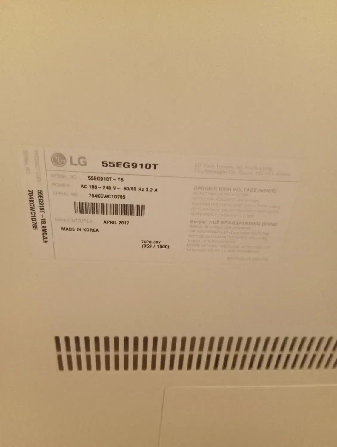 یک دستگاه ال ای دی منحنی 65اینچ ال جی|تلویزیون و پروژکتور|اندیشه, اندیشه فاز ۳|دیوار