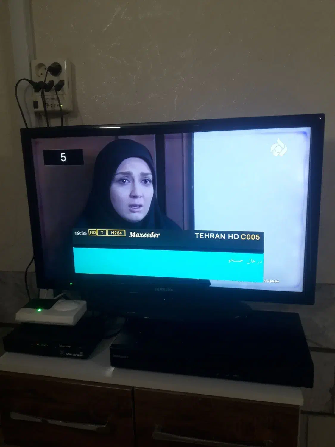 تلویزیون ال ای دی 32 LED سامسونگ بسیار سالم سلامت|تلویزیون و پروژکتور|قرچک, باقرآباد|دیوار