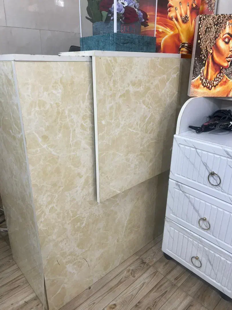 صندلی آیینه کانتور|آرایشگاه و سالنهای زیبایی|قرچک, مهدیه|دیوار