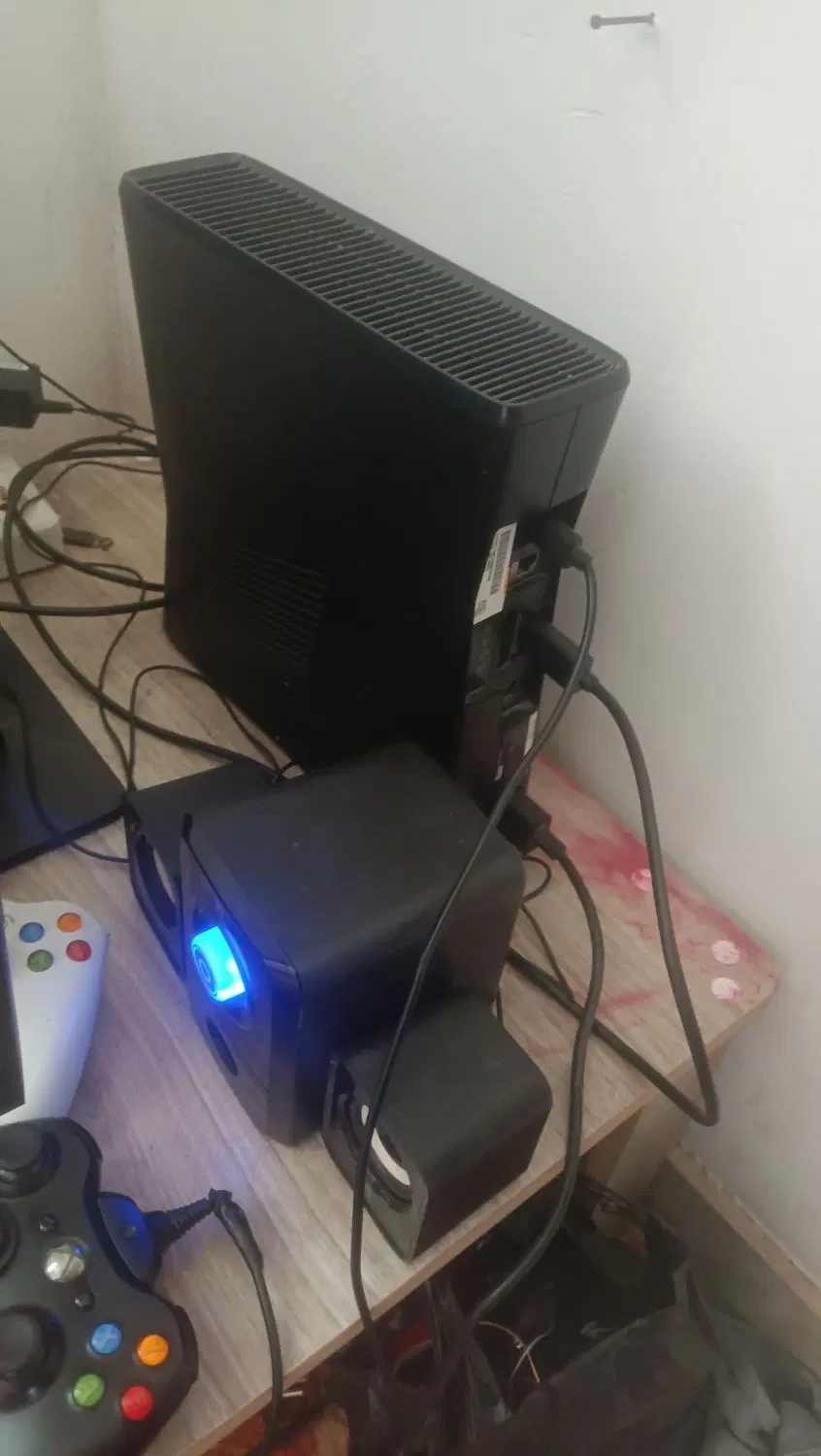 xbox360slim|کنسول، بازی ویدئویی و آنلاین|همدان, |دیوار