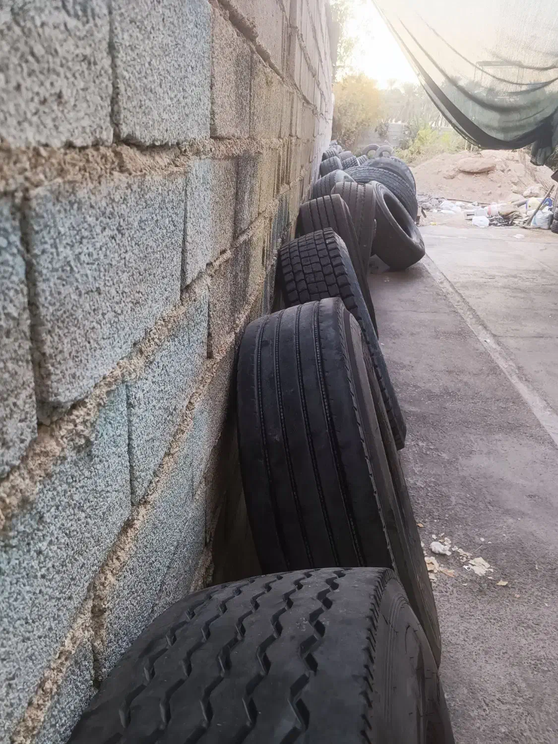 لاستیک برای باز یافت و سیم ضایعاتی|خدمات پیشه و مهارت|جهرم, |دیوار